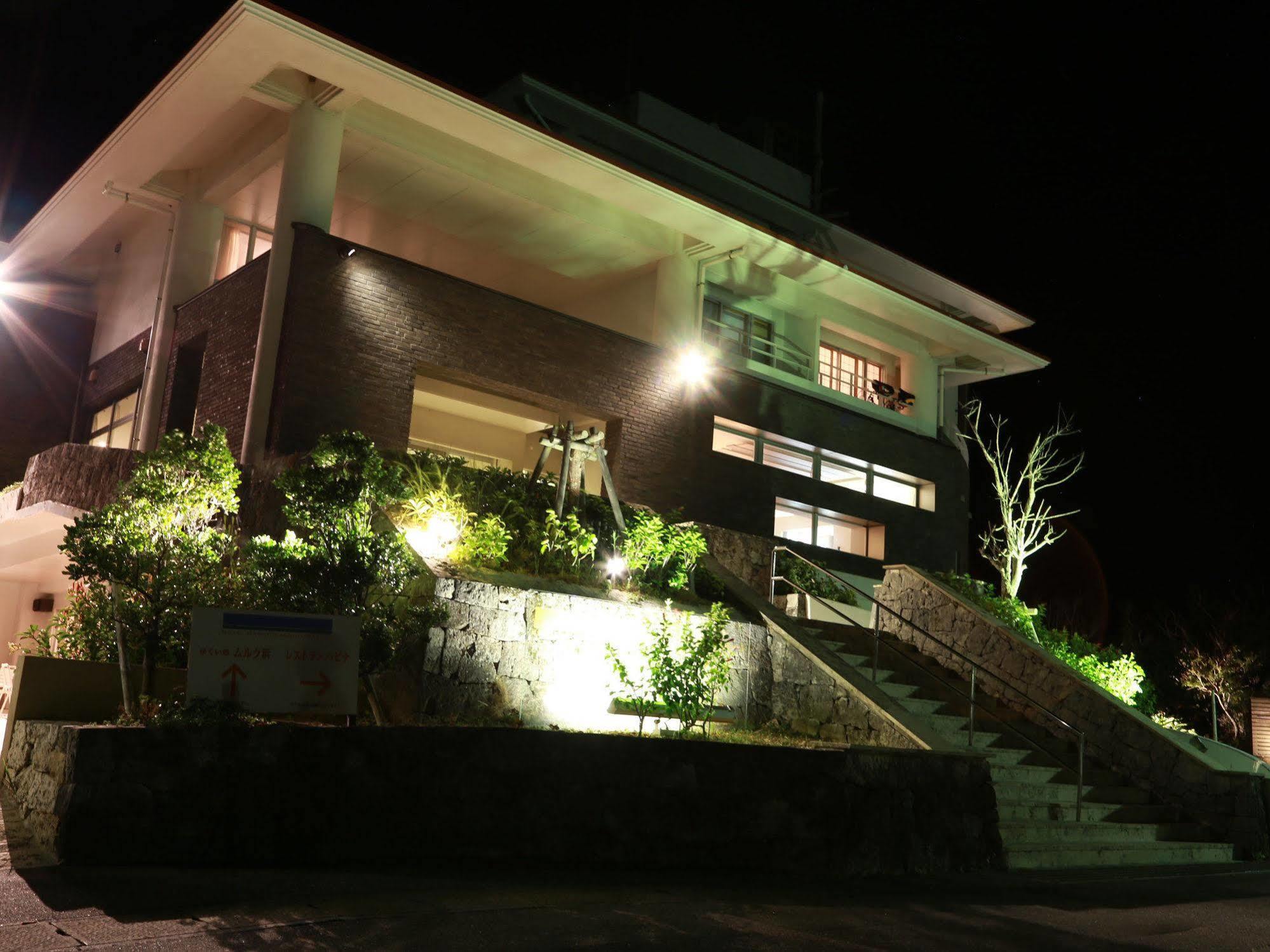Hotel Hamahigashima Resort Uruma Esterno foto