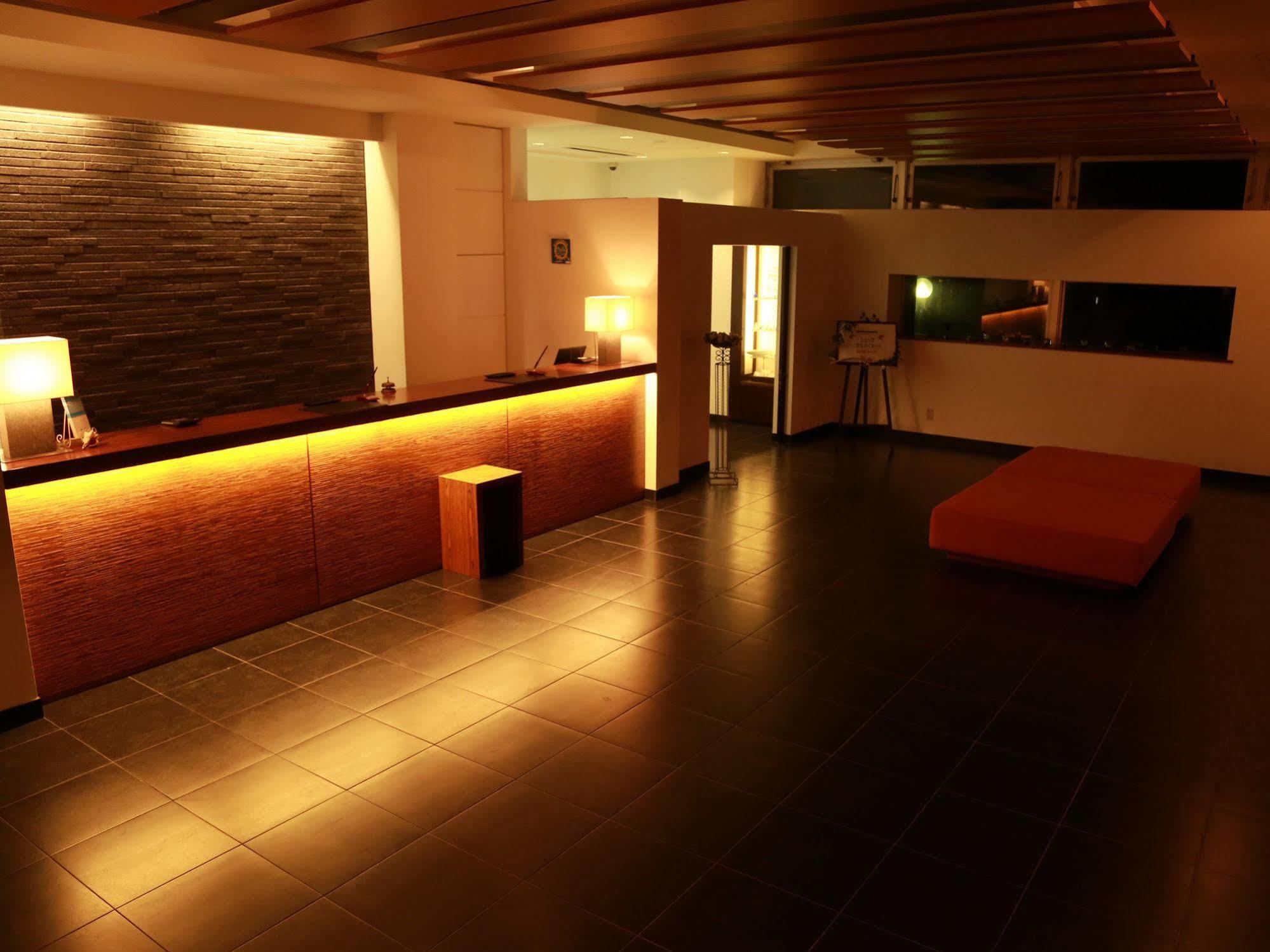 Hotel Hamahigashima Resort Uruma Esterno foto